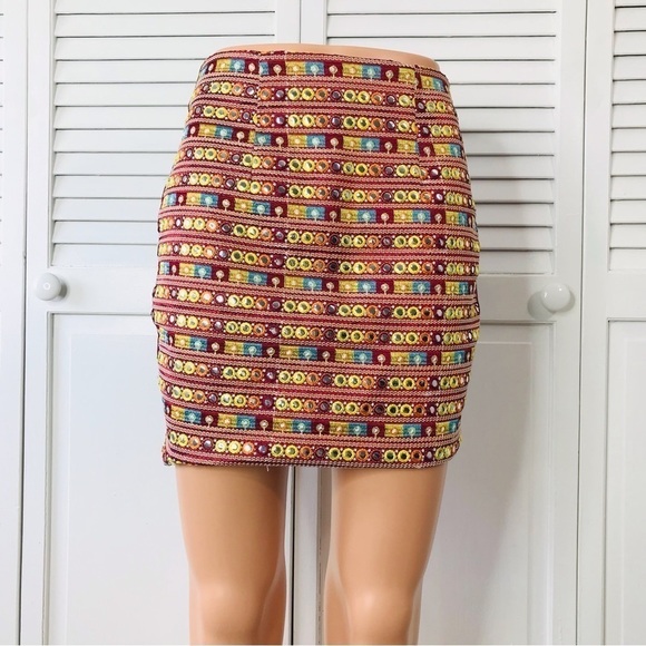 MISGUIDED Skirt Maroon Beaded Embroidered Mini Skirt Size 4 - Picture 1 of 9